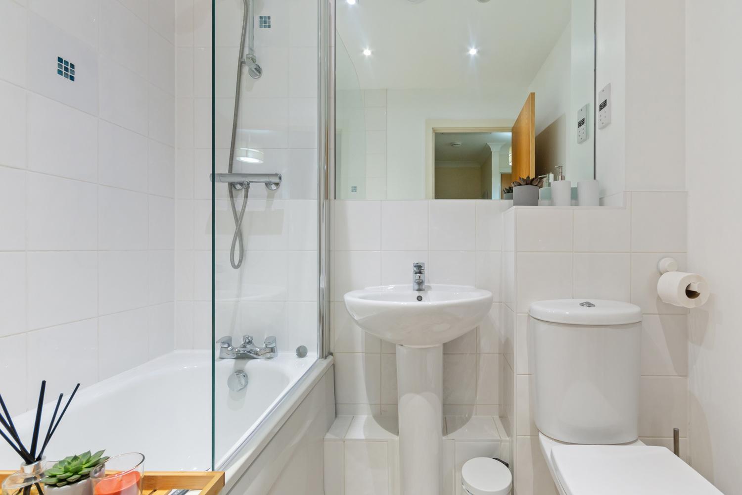 Sleeps9 Parking&Garage 17 Mins To Gatwick, 30 To London Villa Merstham Exterior photo